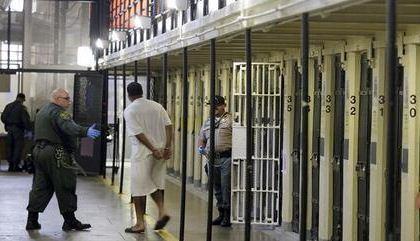 20 درصد زندانیان در آمریکا به کرونا مبتلا هستند